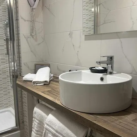 Hotell De La Narbonne