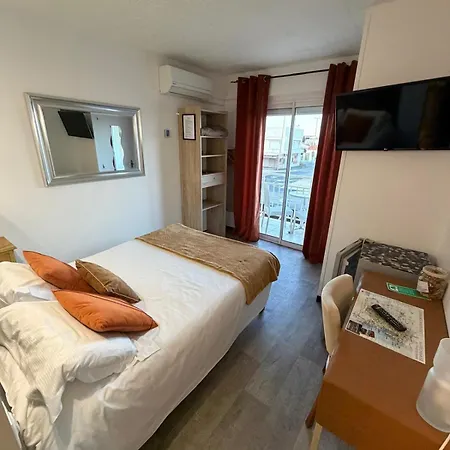 De La 2* Narbonne